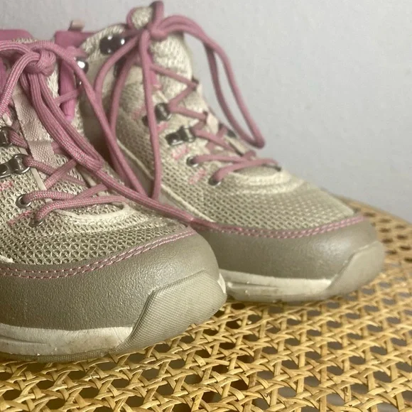 Vionic Cypress Trail Walker Hiking Boots - Picture 6 of 13